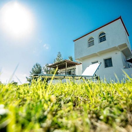 Grande Villa Ханиоти Экстерьер фото